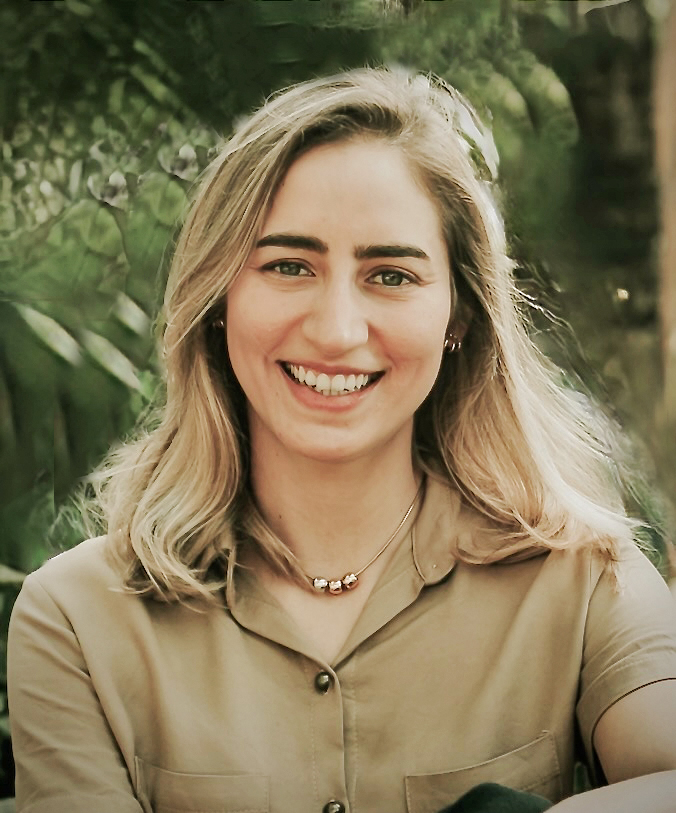 Dr. Laura Fernandes Coelho